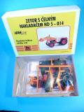 1:43 - traktor Zetor Crystal 12045 - s čelným nakladačem