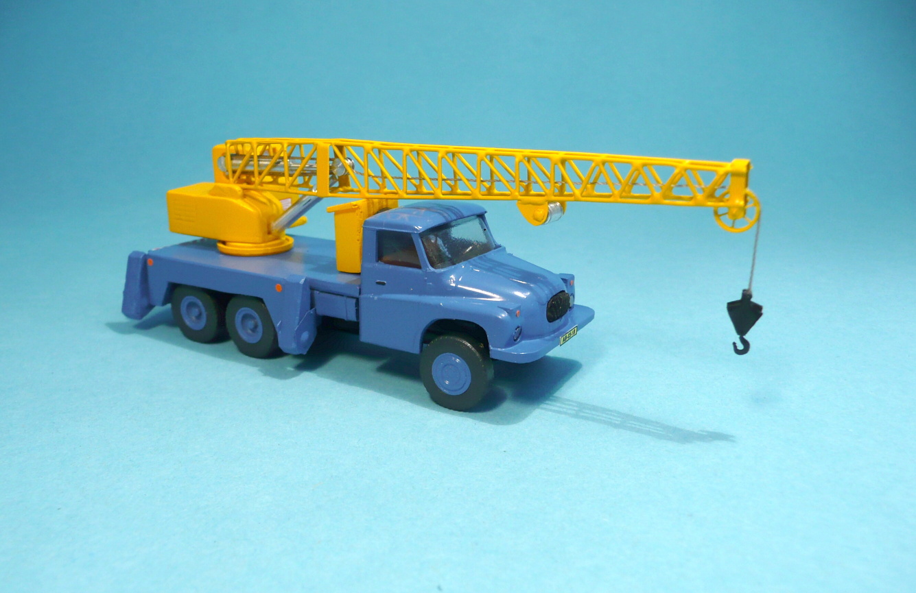 TATRA 138 jeřáb HSC-5 krátké rameno - 1:87