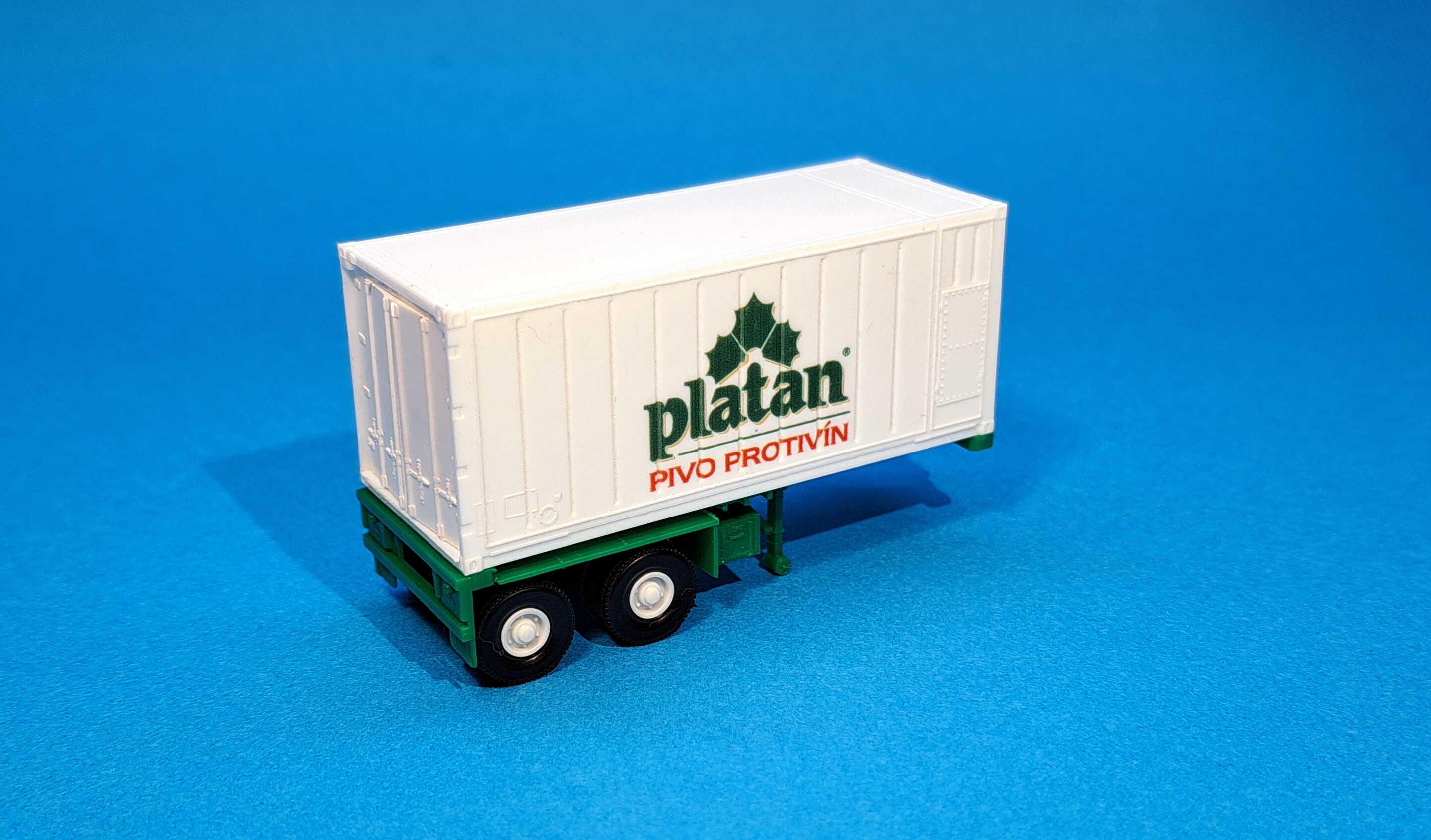 návěs s 20" kontejnerem - pivovar Platan Protivín