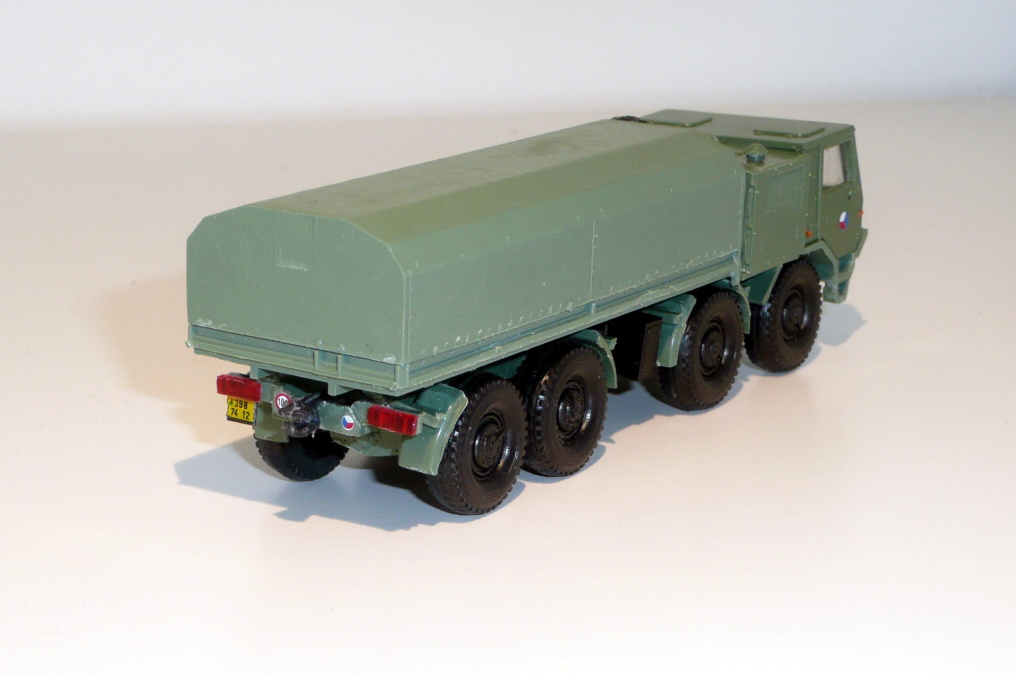 Tatra 815-7 8x8 valník s plachtou - 1:87