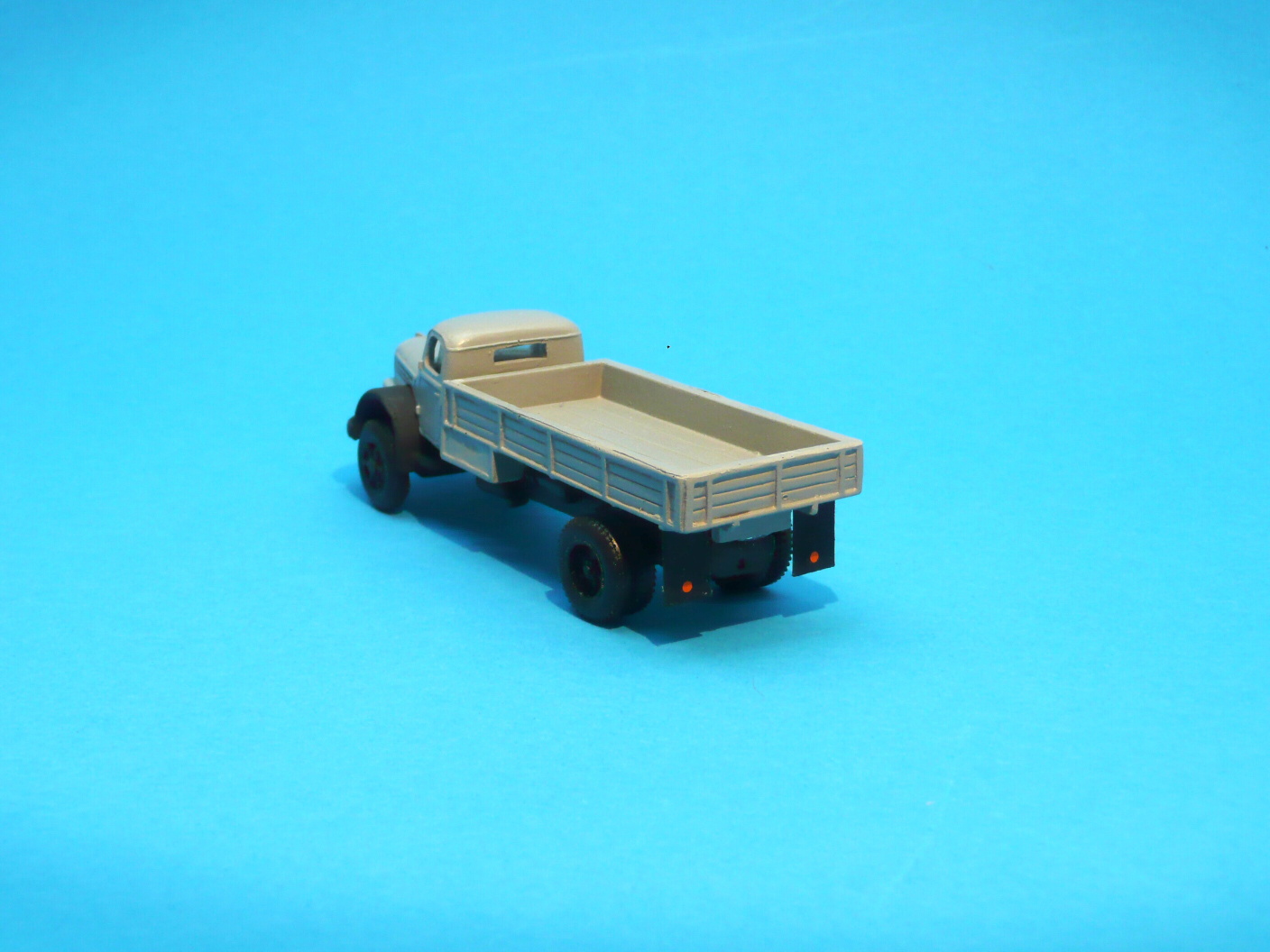 Škoda 706 R - valník - 1:87 - šedý
