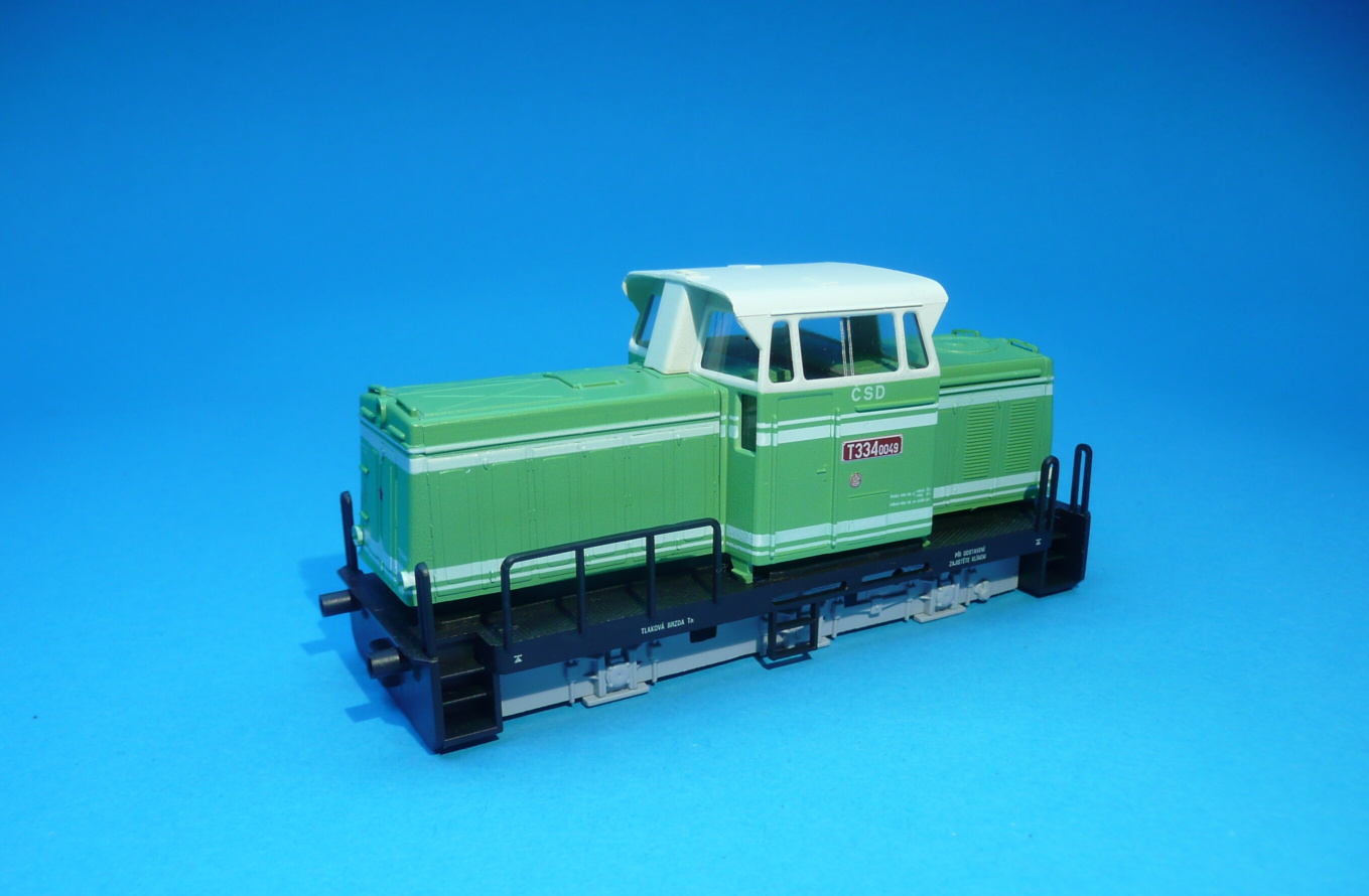 T334.0049 - ČSD - kompletní karoserie - H0 - 1:87