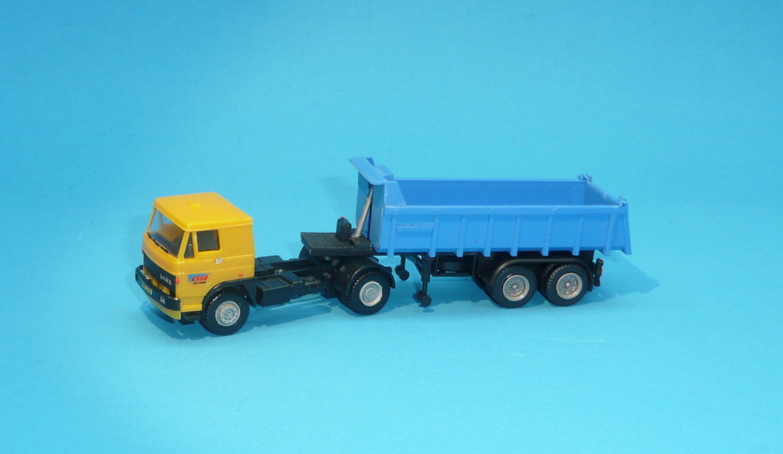 LIAZ - se sklápěcím návěsem 1:87