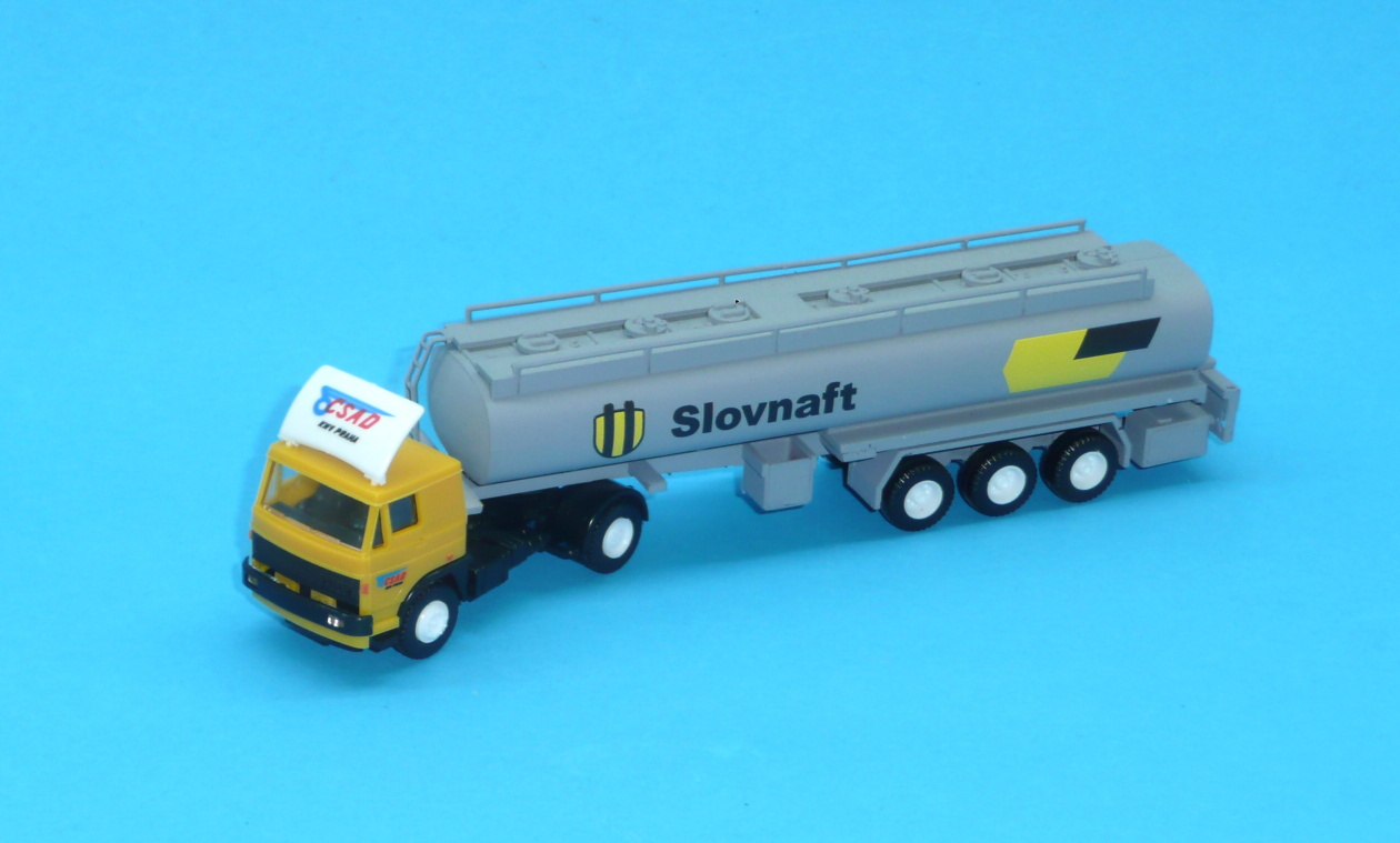 LIAZ - cisterna SLOVNAFT - 1:87