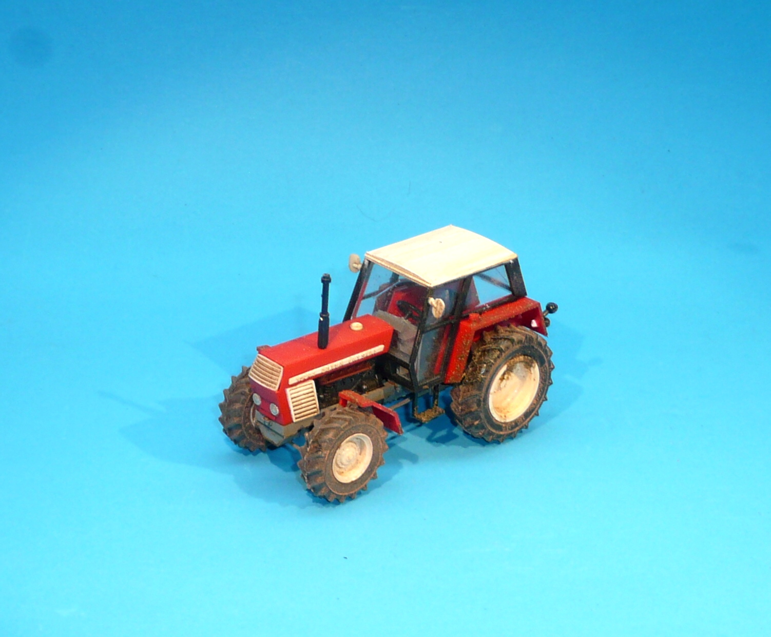 1:43 - traktor Zetor Crystal 12045 - PATINA