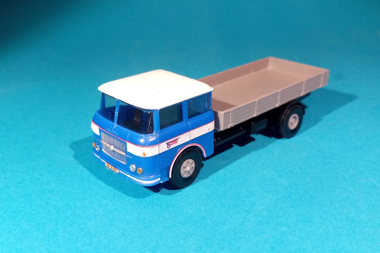 Škoda 706 - stará maska - valník - TRILEX kola 1:87