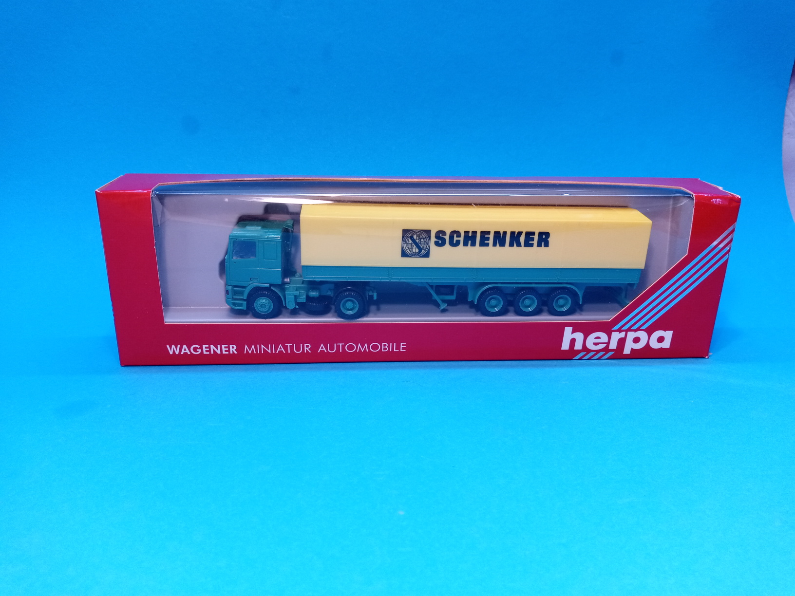 HERPA - 824001 DAF - 1:87