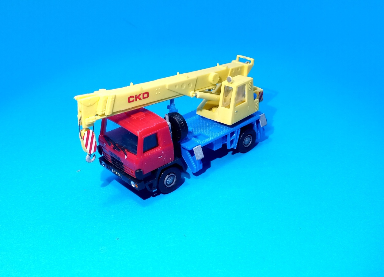 Tatra 815 4x4 - jeřáb AD125 - 1:87