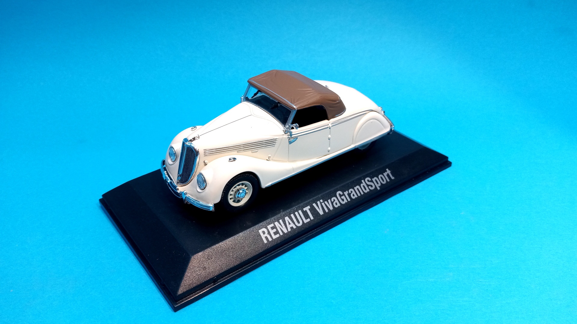 RENAULT VivaGrandSport - ACX2  - 1:43