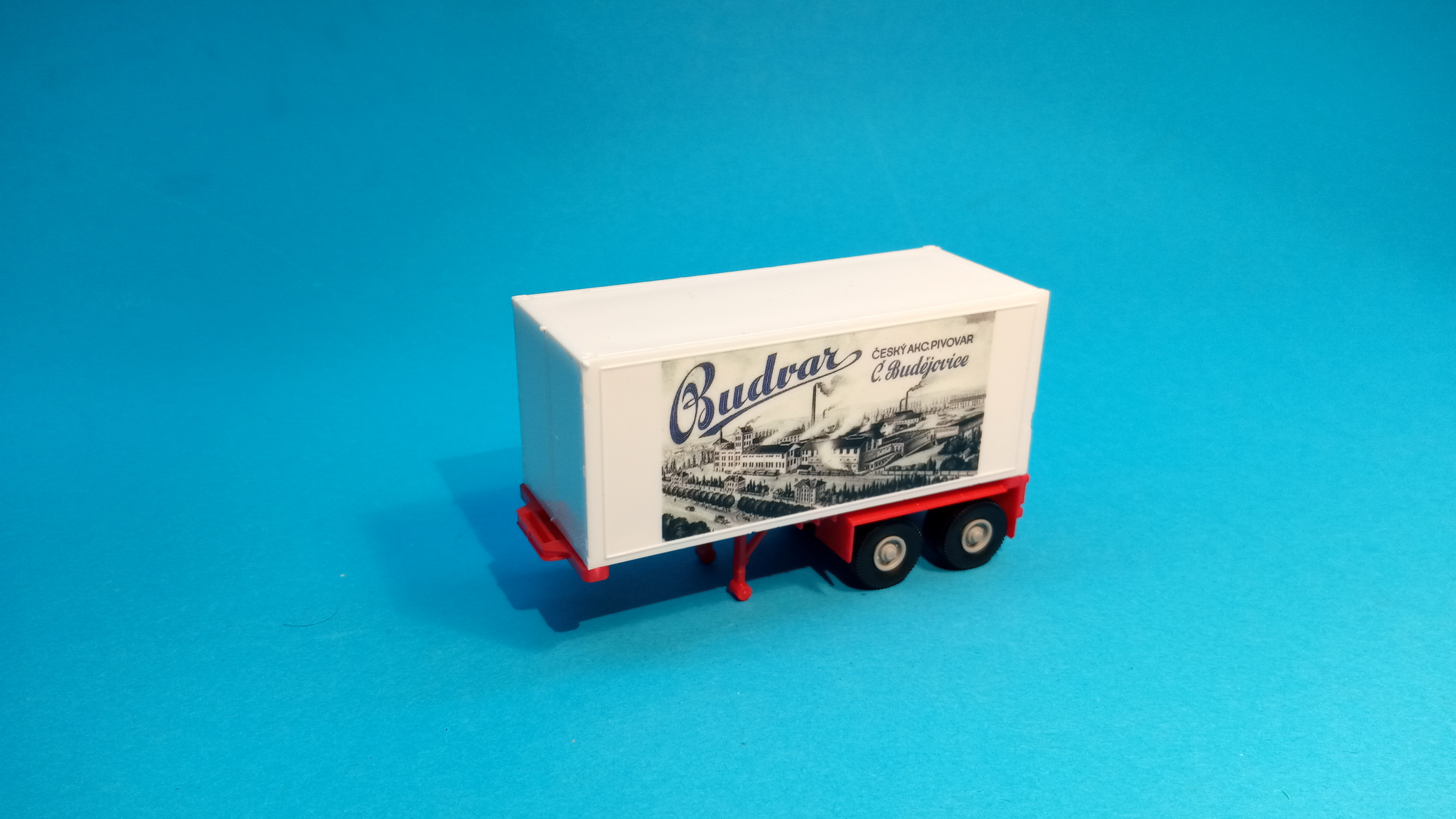 1:87 - návěs s 20" kontejnerem - BUDVAR