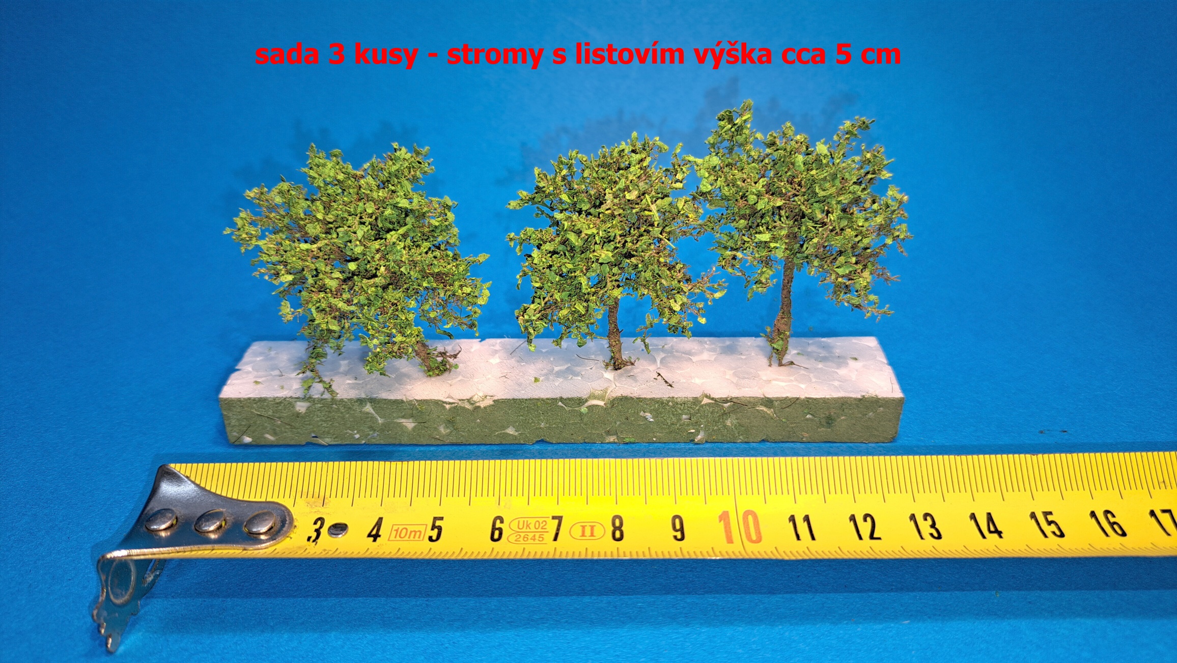 Strom listnatý - výška cca 5 cm - s listím