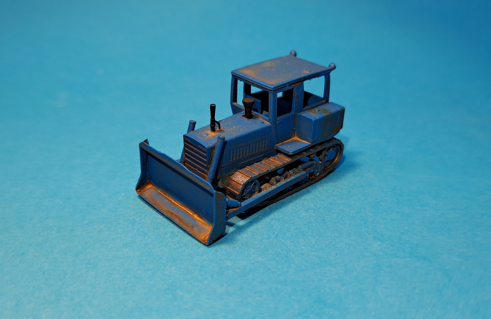 Buldozer DT-75 - 1:87    