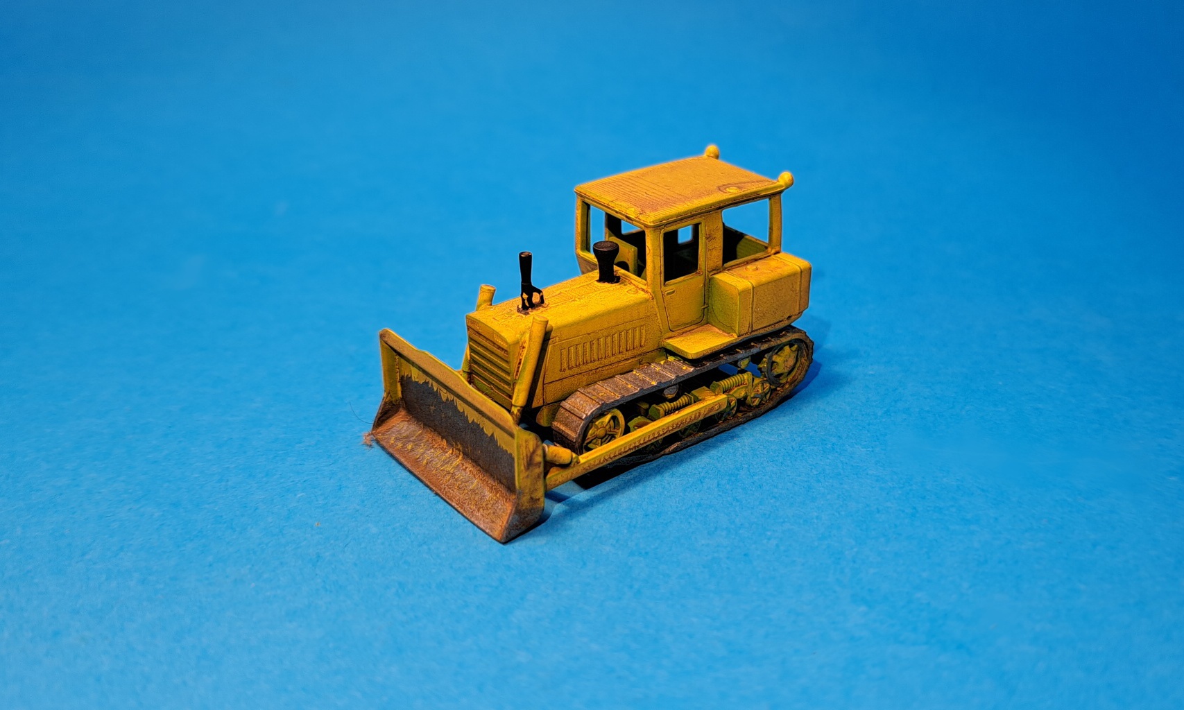 Buldozer DT-75 - 1:87    