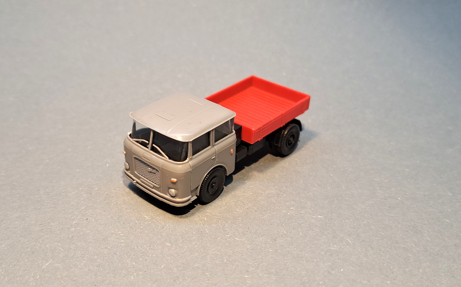 * Škoda 706 - valník - 1:87      č.5