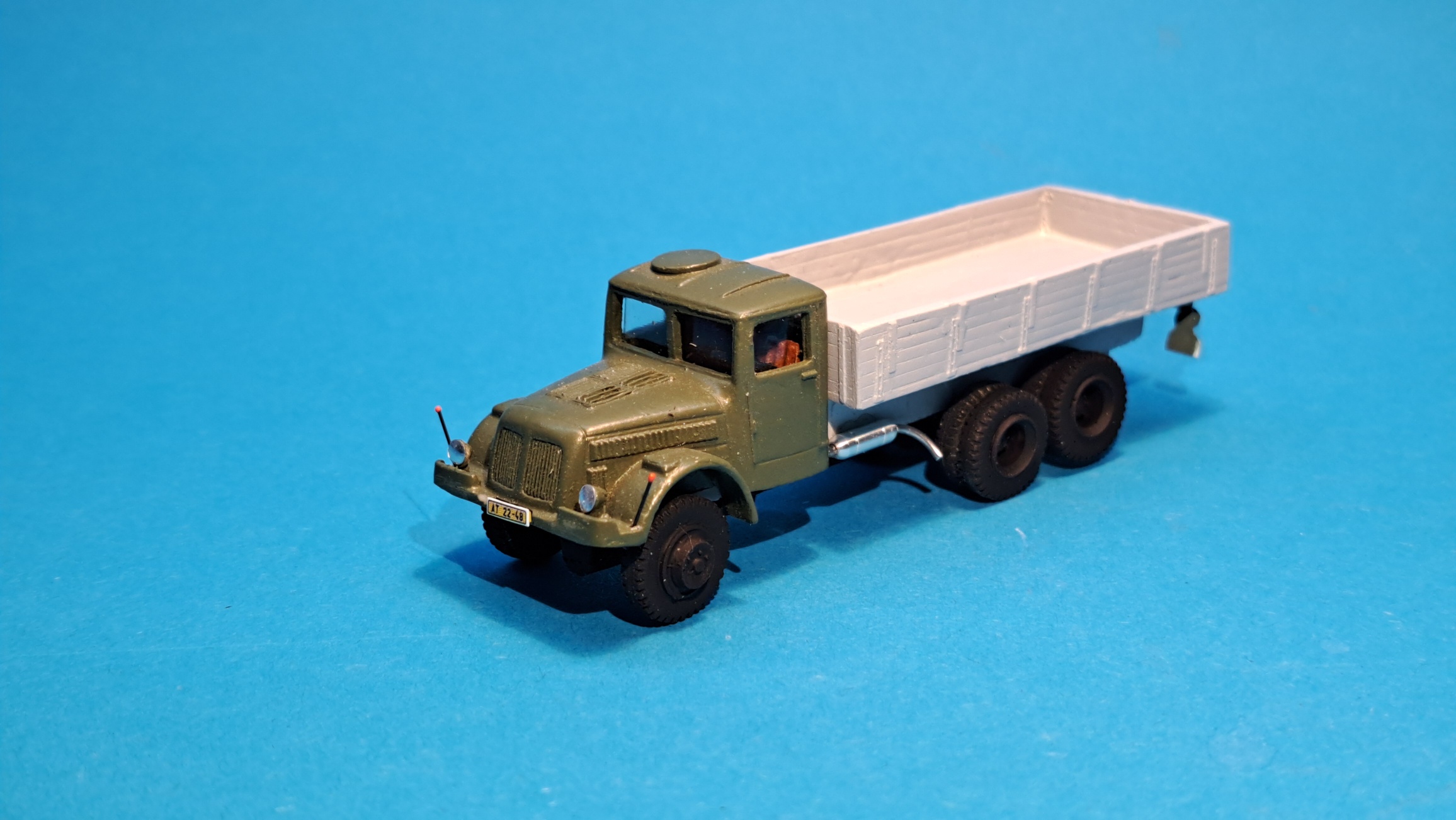 TATRA 111 valník  - 1:87    