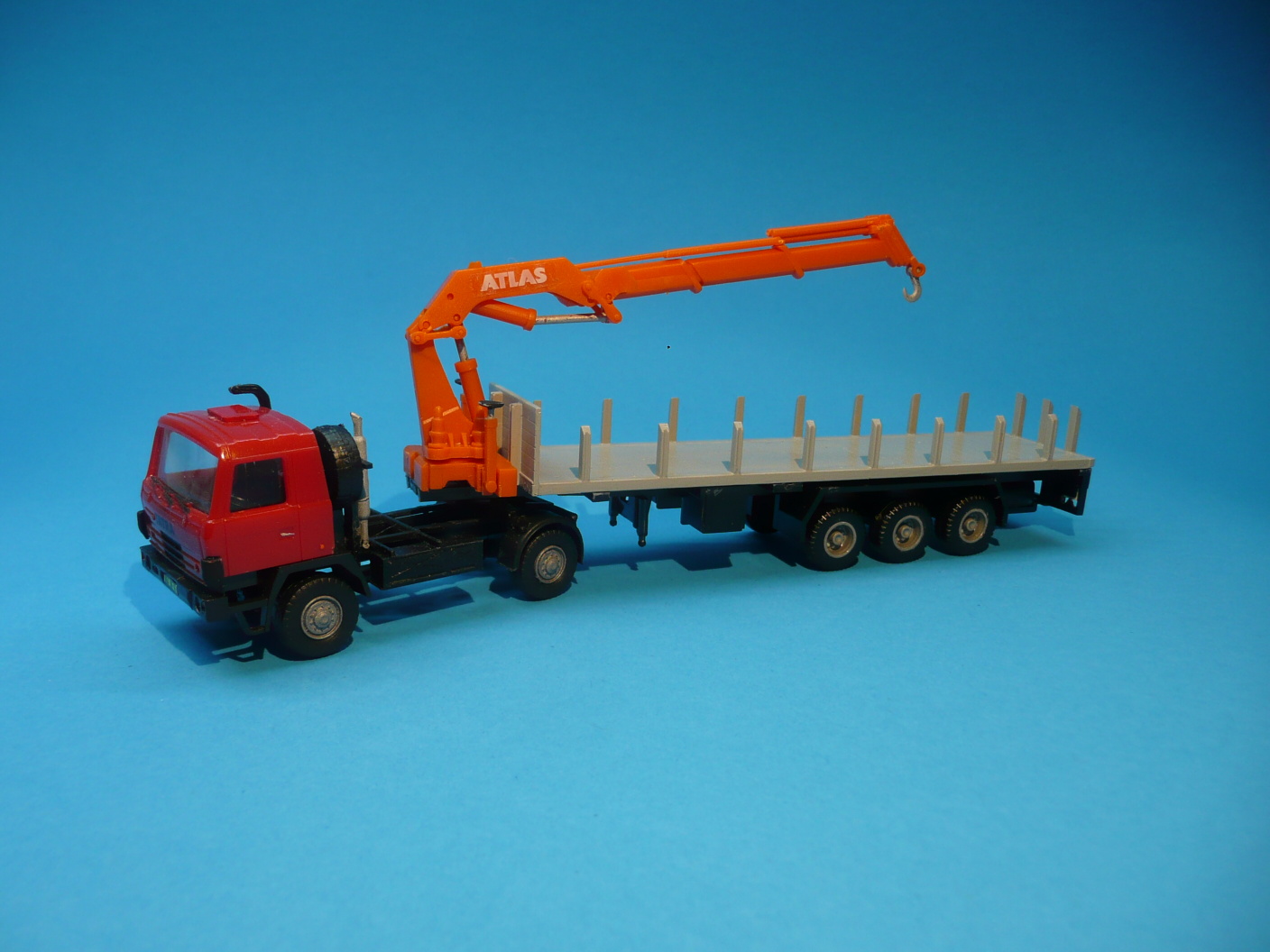 TATRA 815 4x4 TN s návěsem a HR Atlas - 1:87