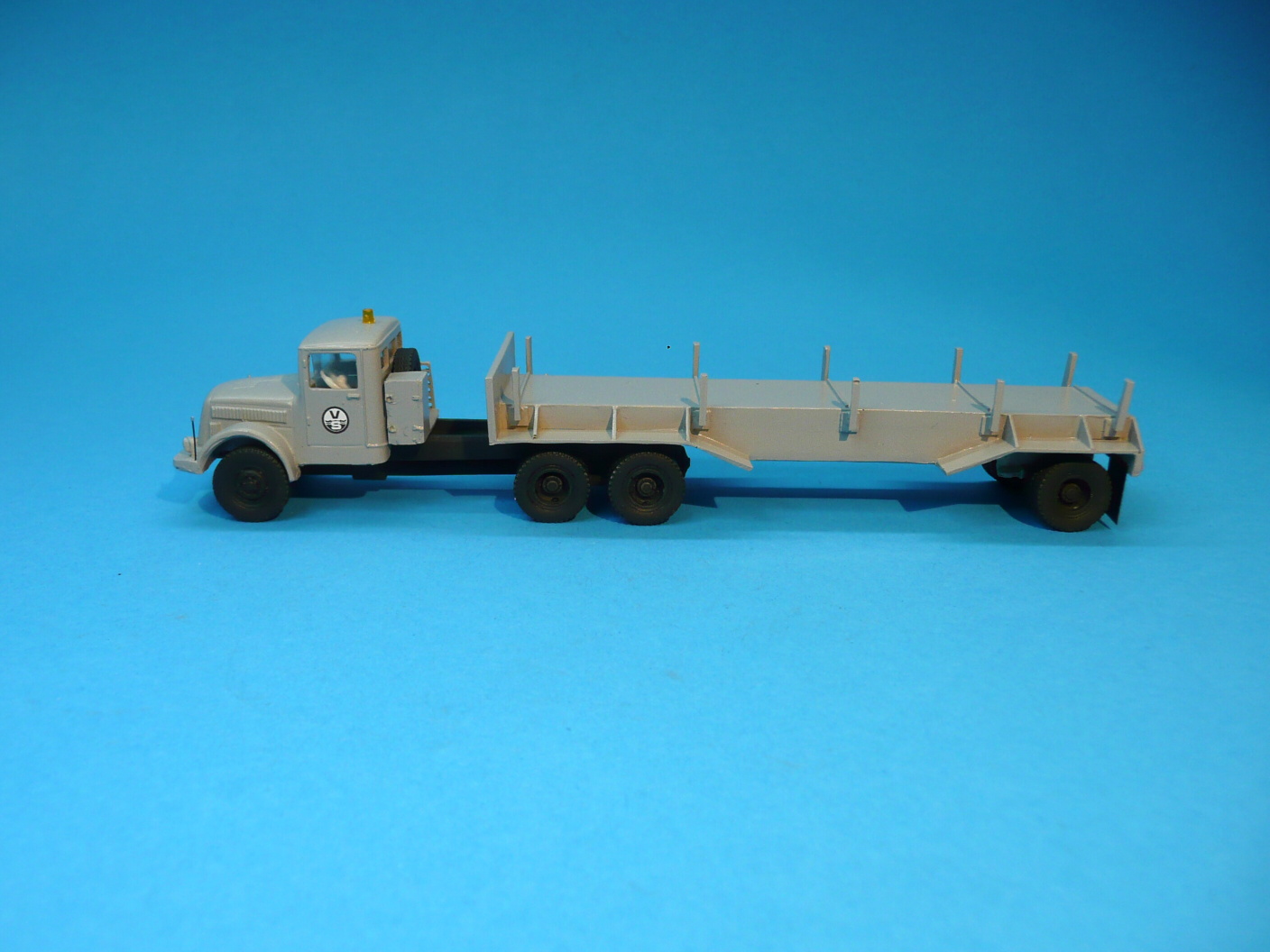 TATRA 111 TN s návěsem - 1:87