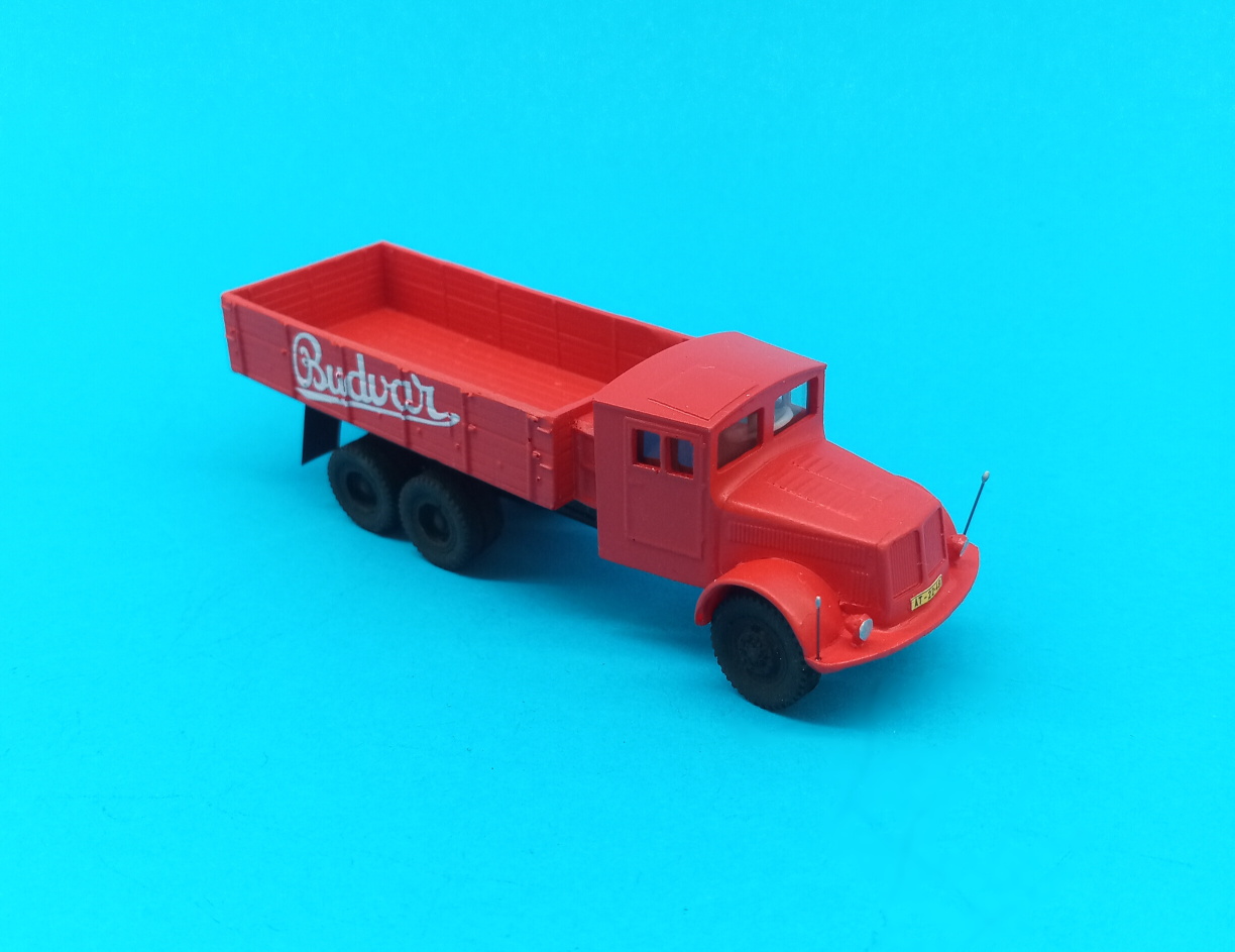 TATRA 111 stará kabina - BUDVAR - 1:87 