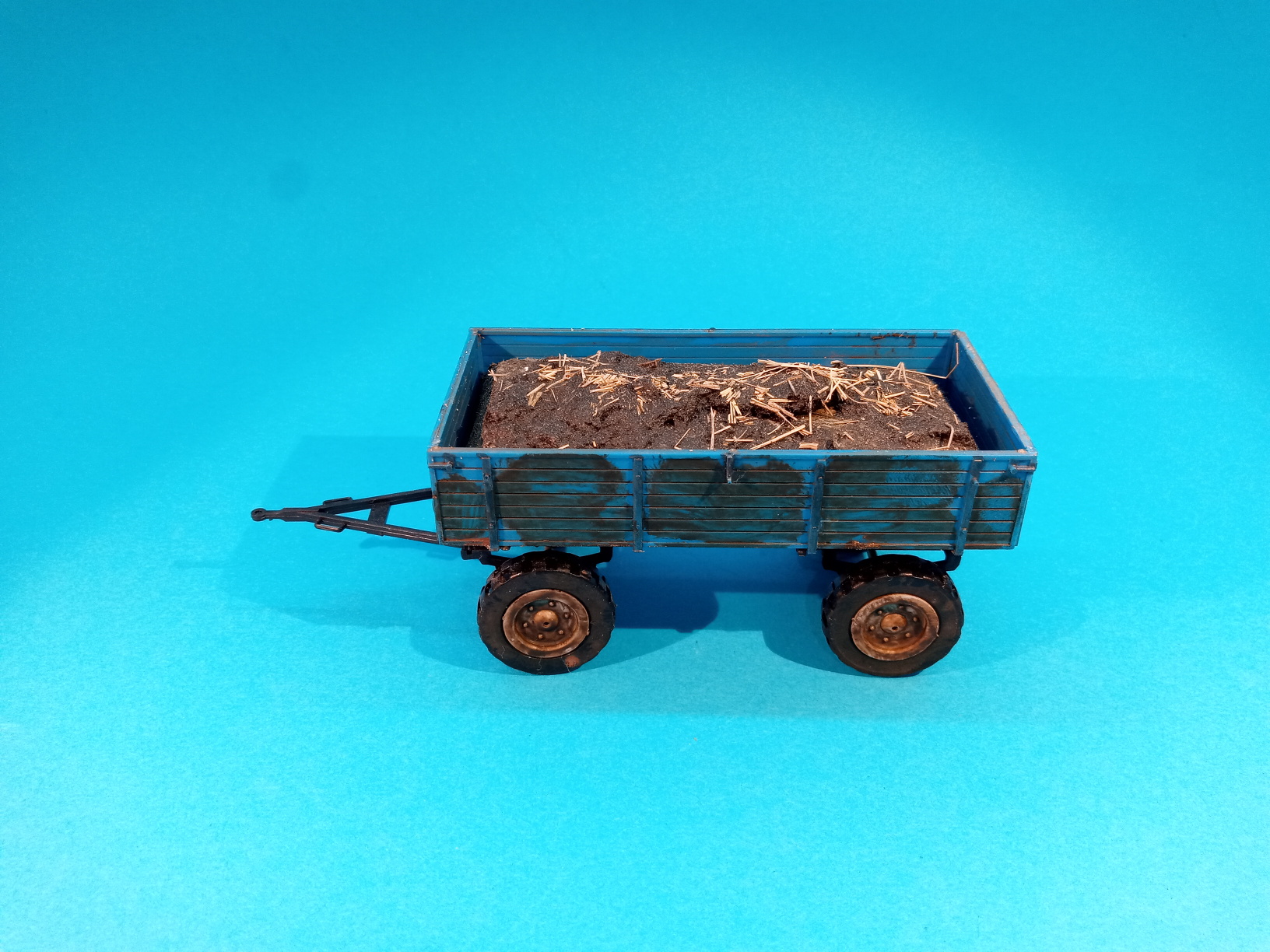 1:43 - valník BSS - P73 k traktoru Zetor Crystal 12045 - PATINA + hnůj