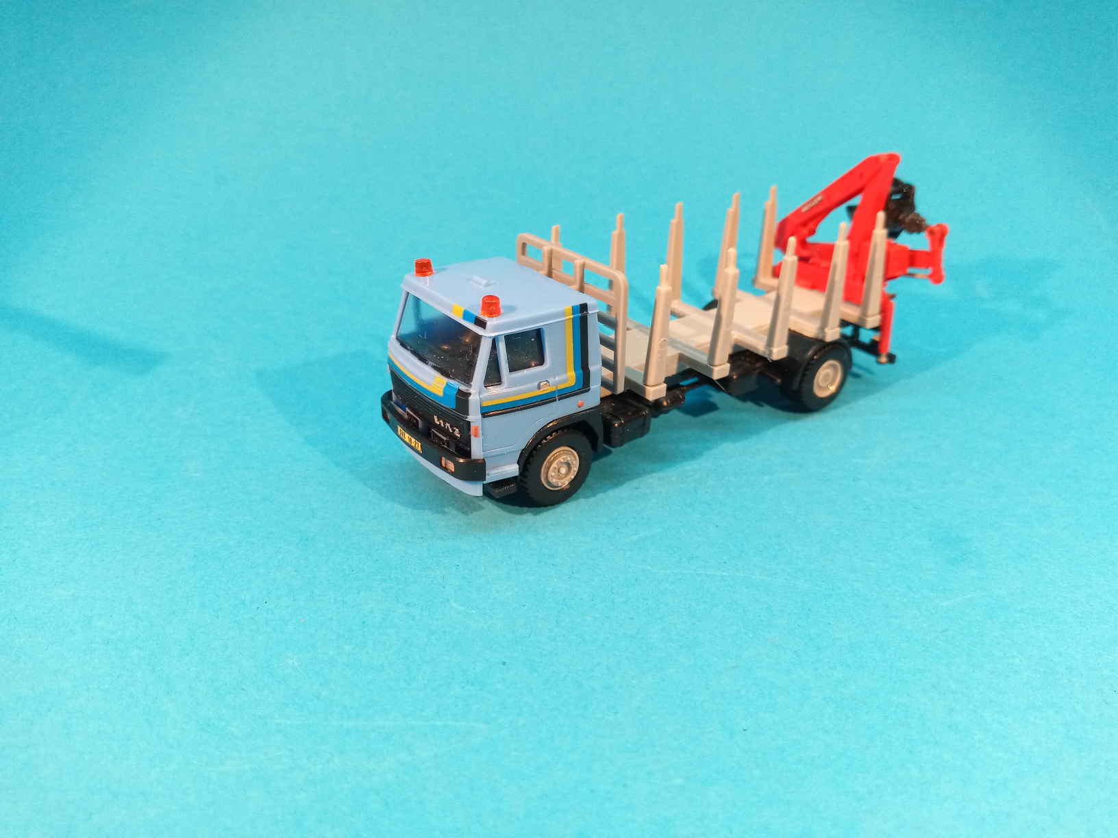 LIAZ - klanicový s HR pro odvoz dřeva - 1:87