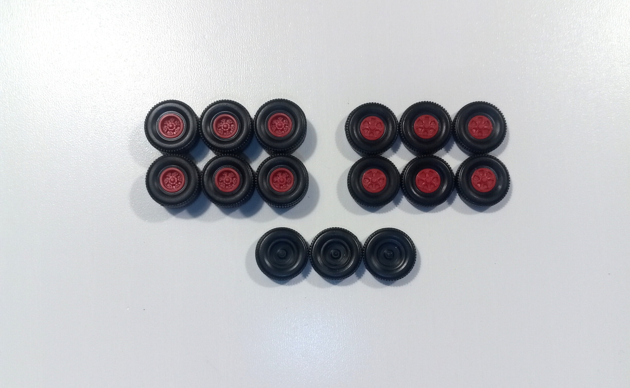 sada pneumatik a disků TRILEX pro ŠKODA 706 - červená