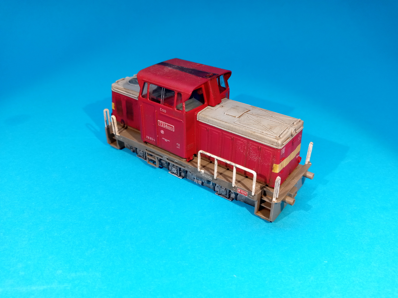 T334.0013 - kompletní karoserie - PATINA - 1:87