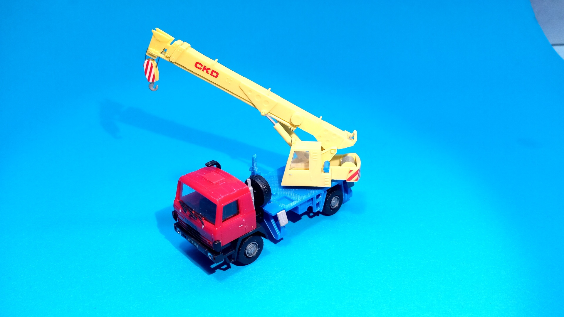 Tatra 815 4x4 - jeřáb AD125 - 1:87