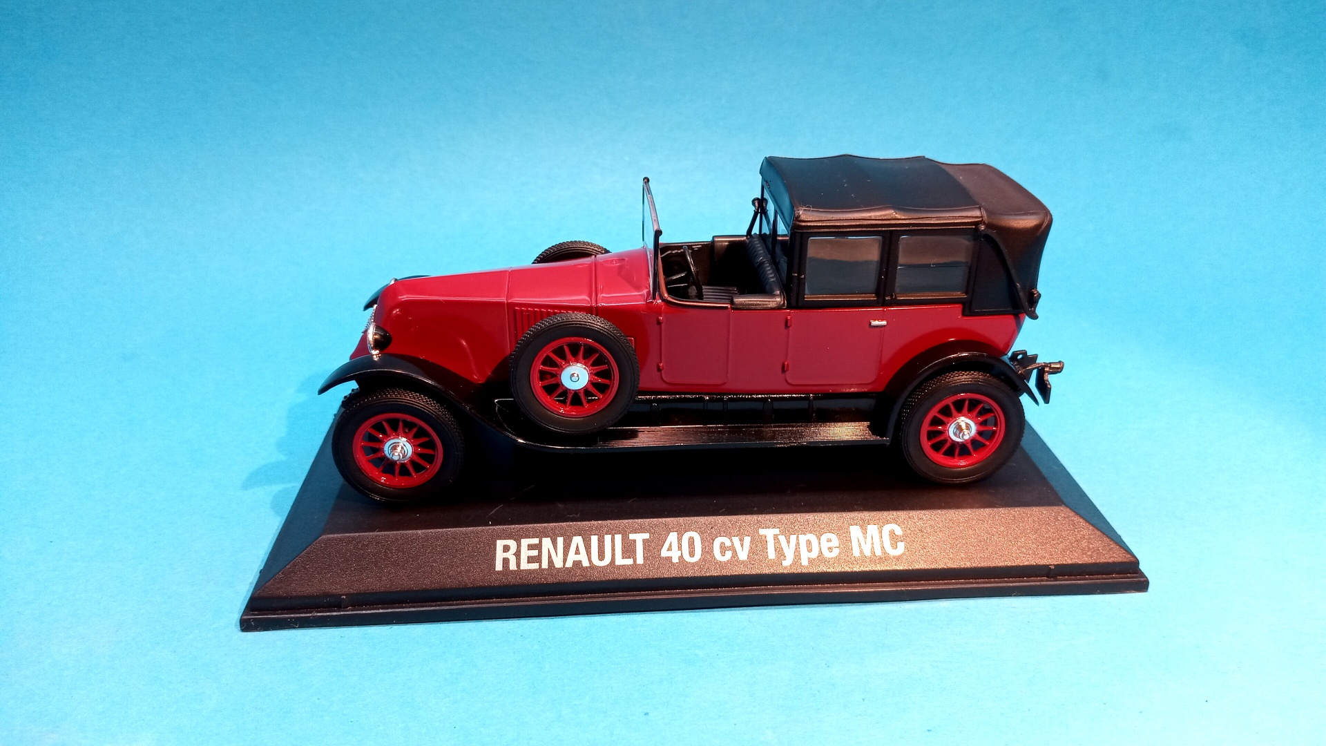 RENAULT 40CV Type MC   - 1:43