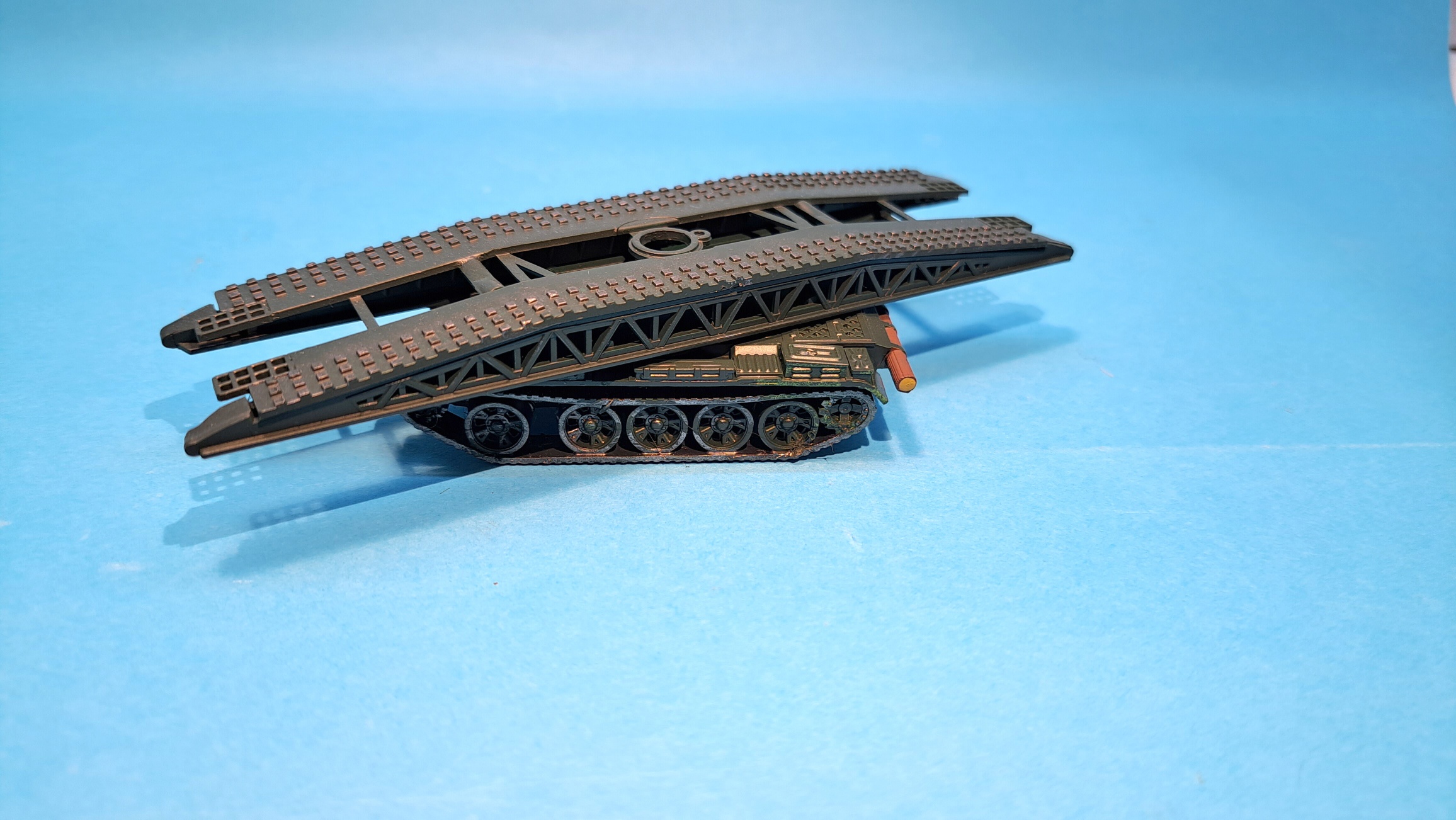 Tank T54 s mostní konstrukcí - 1:87