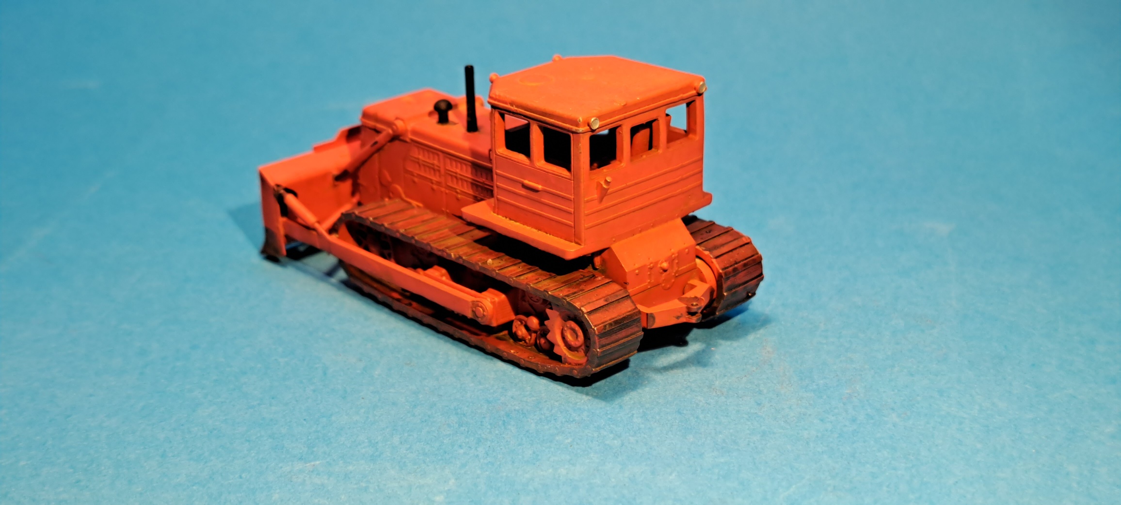 Buldozer T-180G - 1:87    