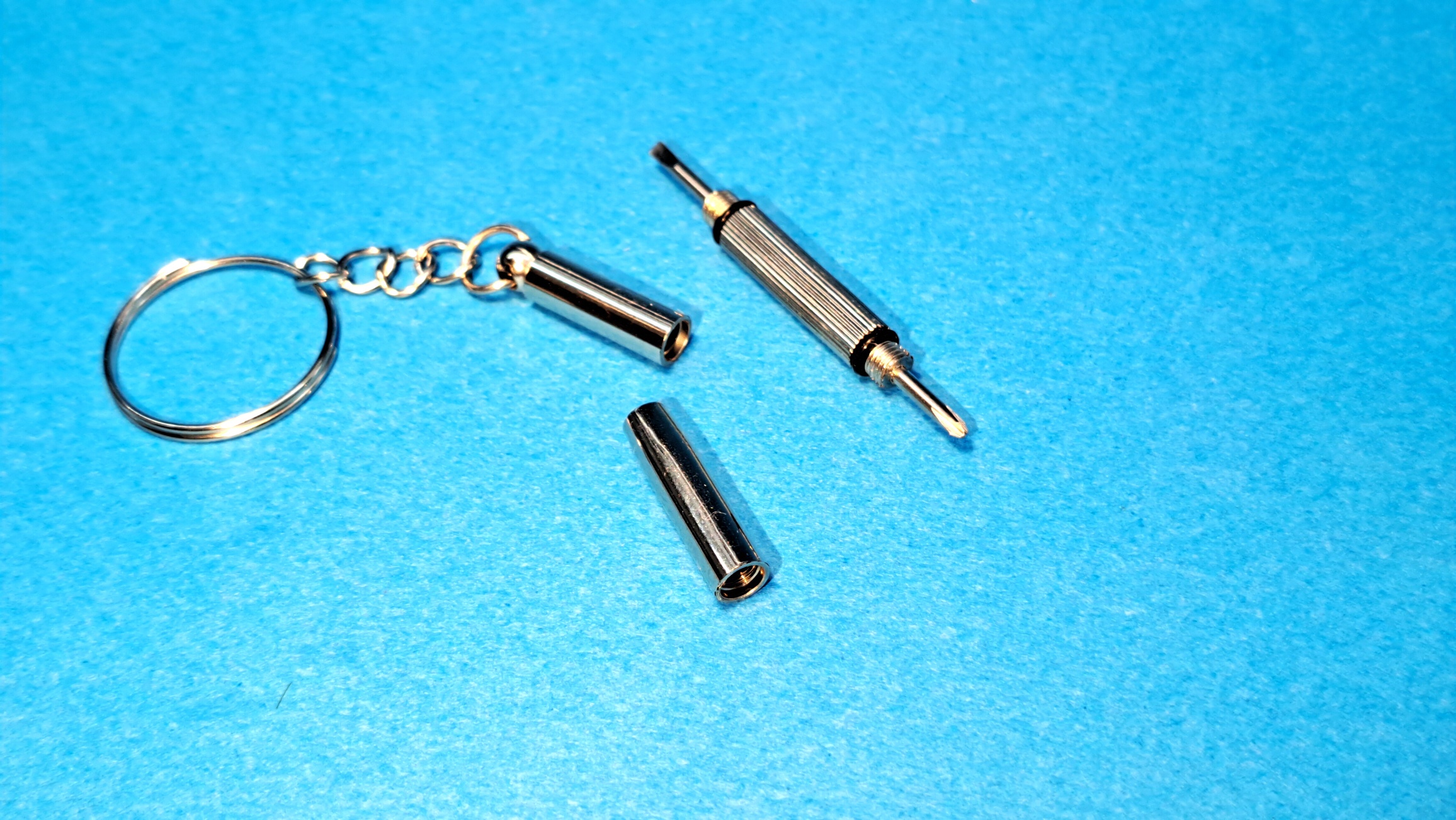 Sada šroubů + matic + šroubovák - 1000 kusů - bílý zinek