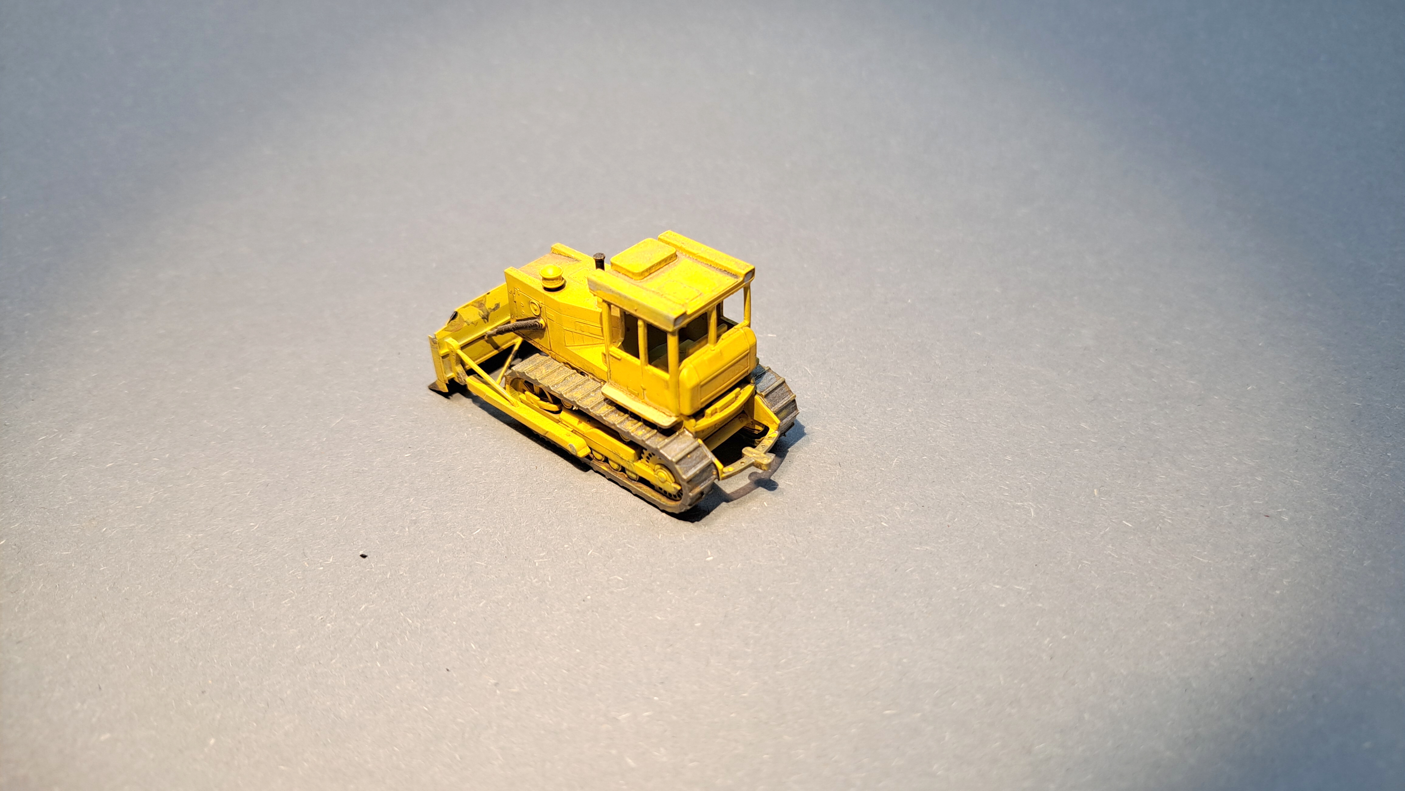 Buldozer STALINEC T-130 - 1:87    