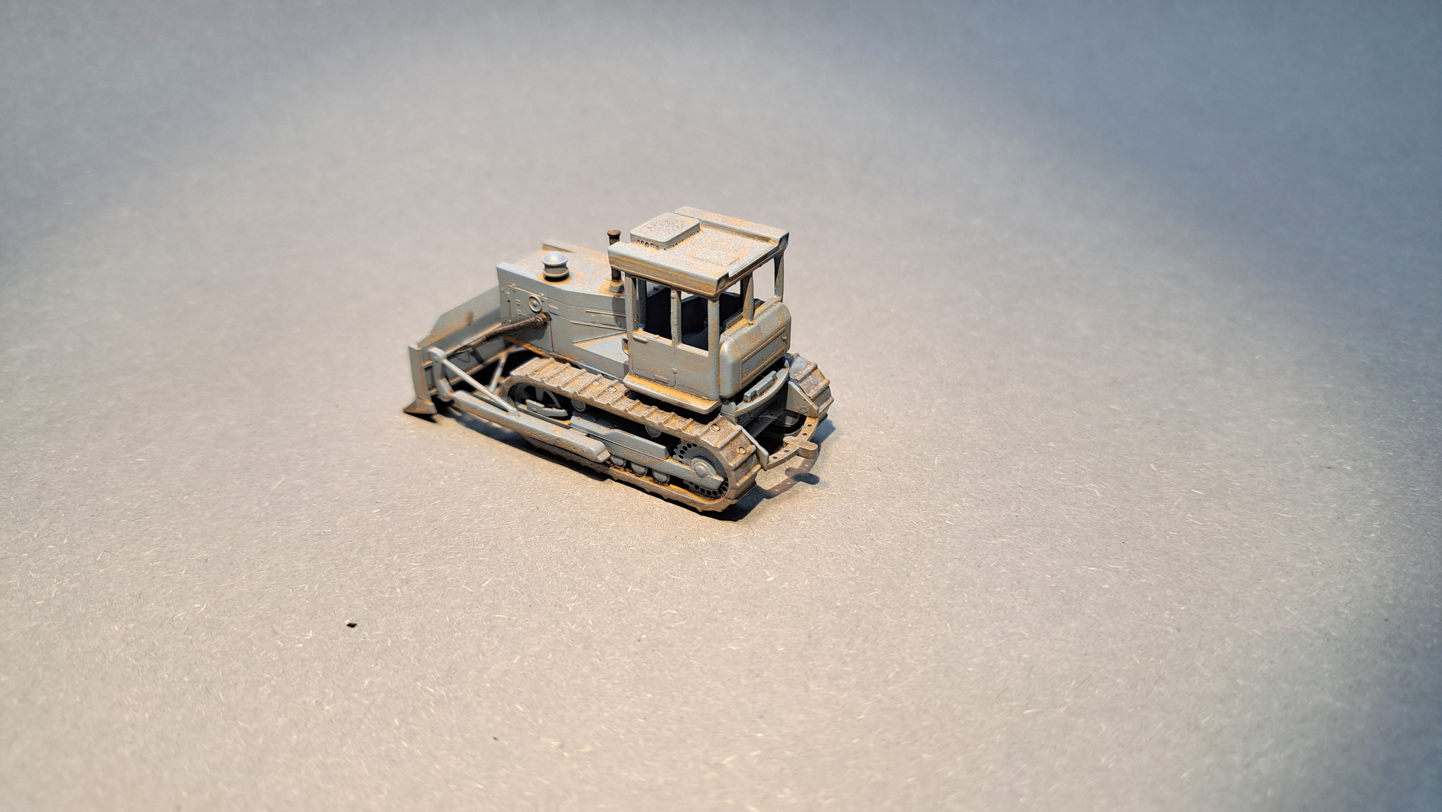 Buldozer STALINEC T-130 - 1:87    