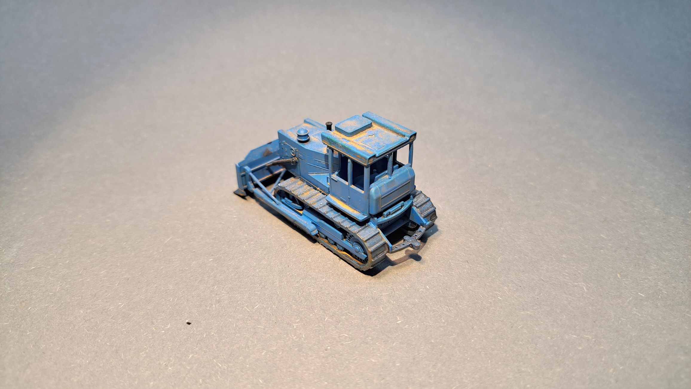 Buldozer STALINEC T-130 - 1:87    