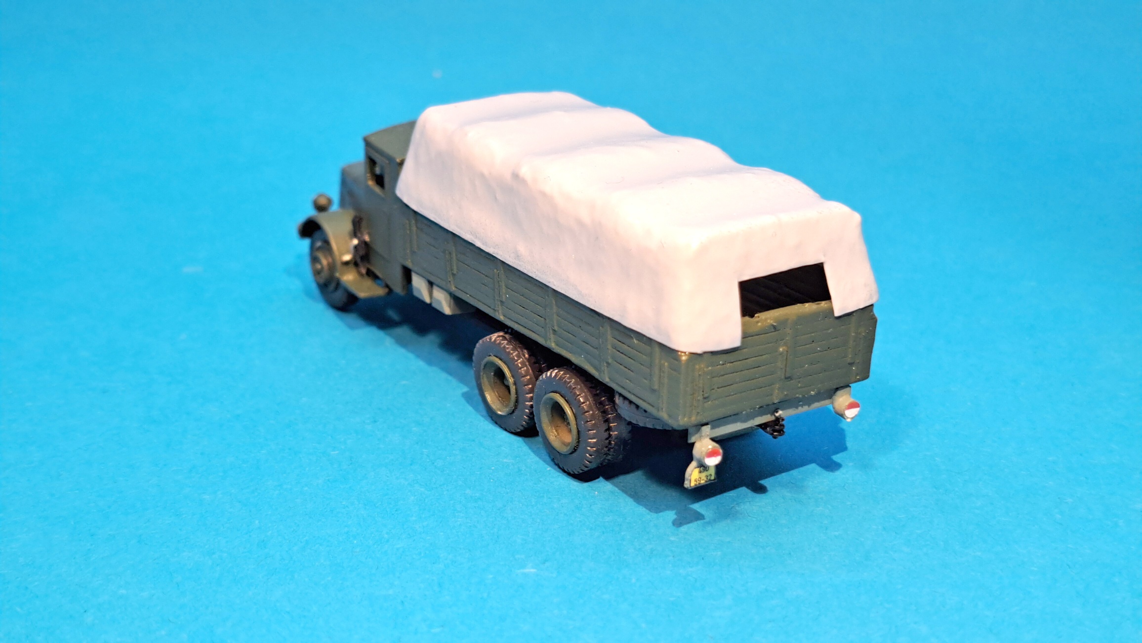 TATRA 111 stará kabina - zelená barva s plachtou - 1:87 