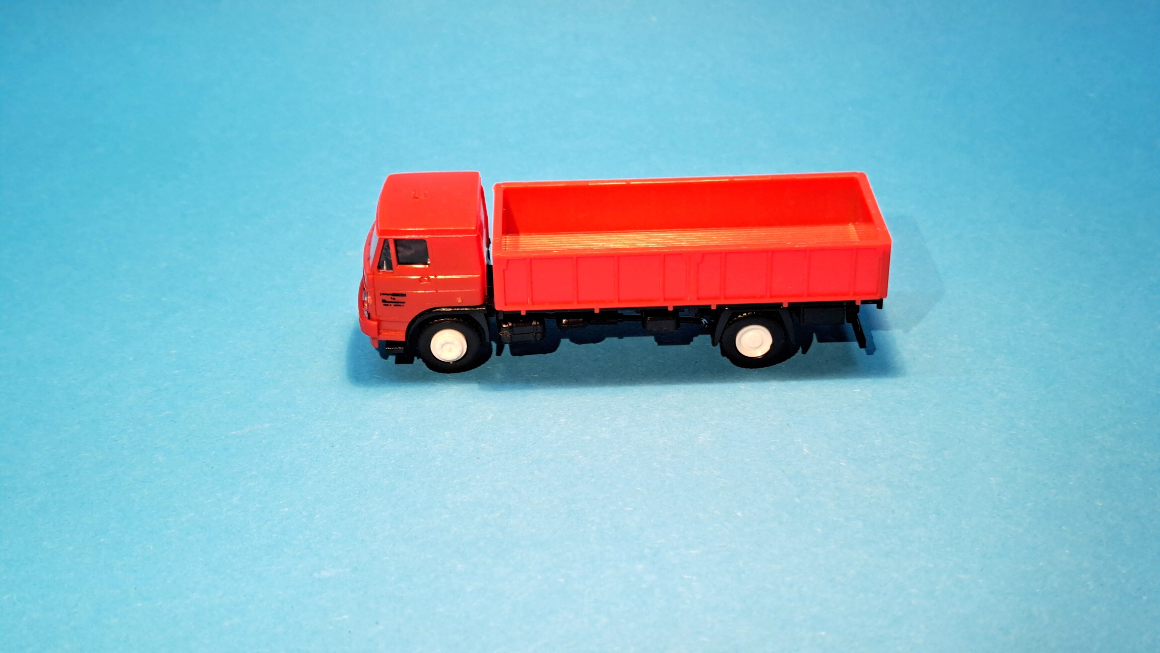 LIAZ - valník - CHEMOPETROL - 1:87
