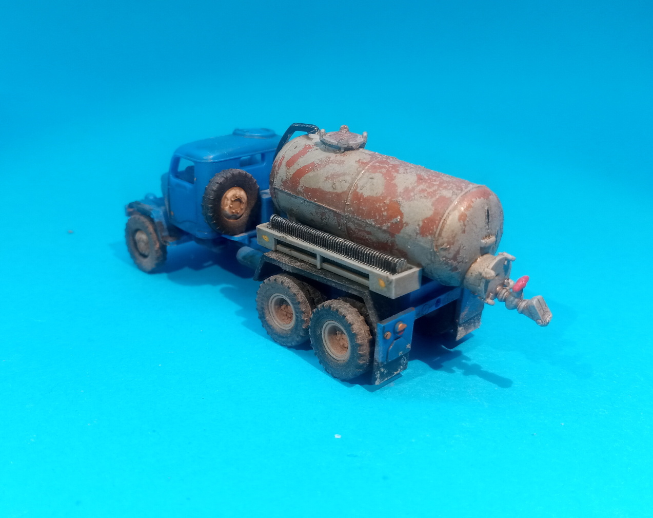 Praga V3S - Fekál - patinovaný 1:87