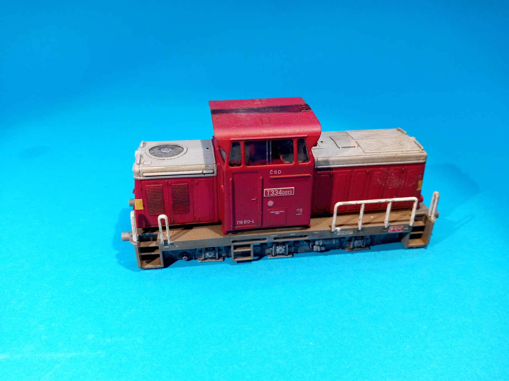 T334.0013 - kompletní karoserie - PATINA - 1:87