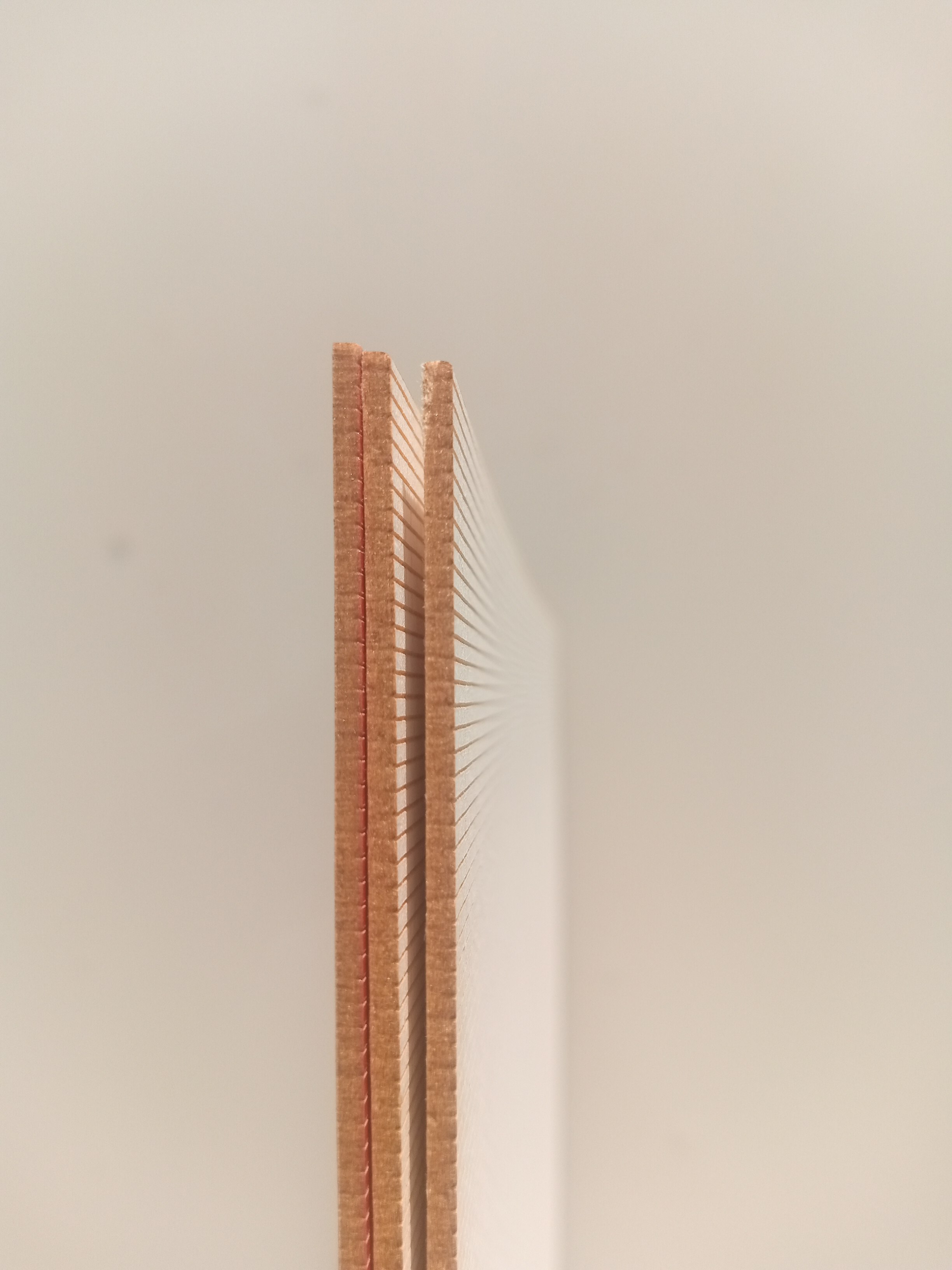 cihlová zeď - bílé cihly - 1:87