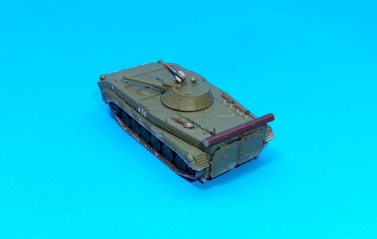 BVP-1 - hotový model - 1:87
