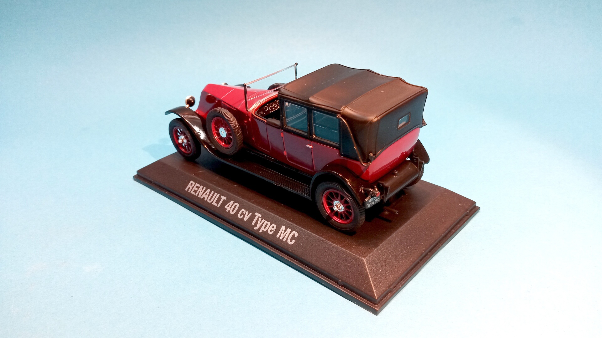 RENAULT 40CV Type MC   - 1:43