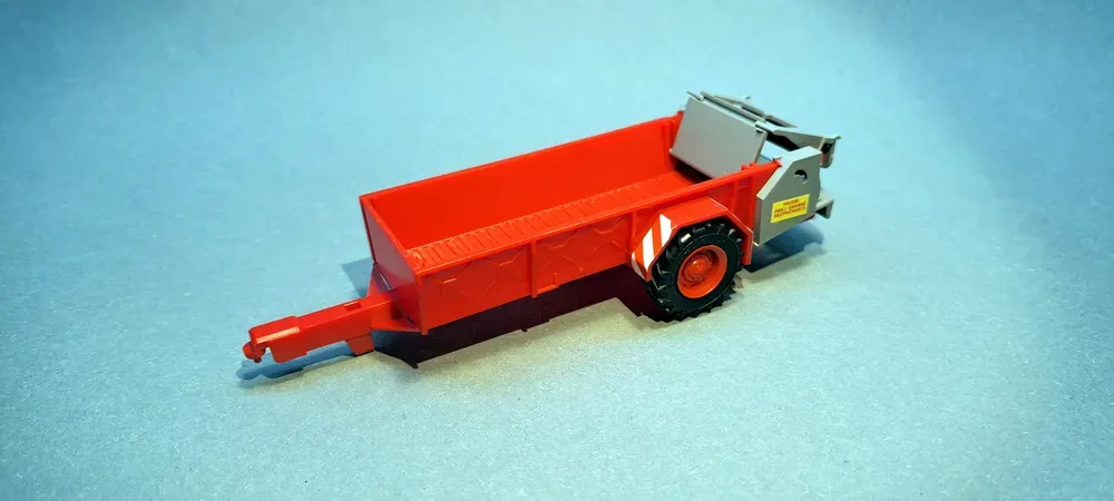 1:43 - rozmetadlo RUR-5 k traktoru Zetor Crystal 12045 - hotový model - červená 