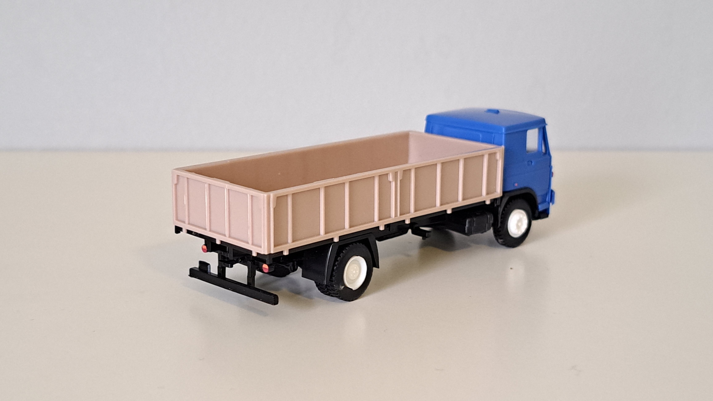 LIAZ valník - 1:87