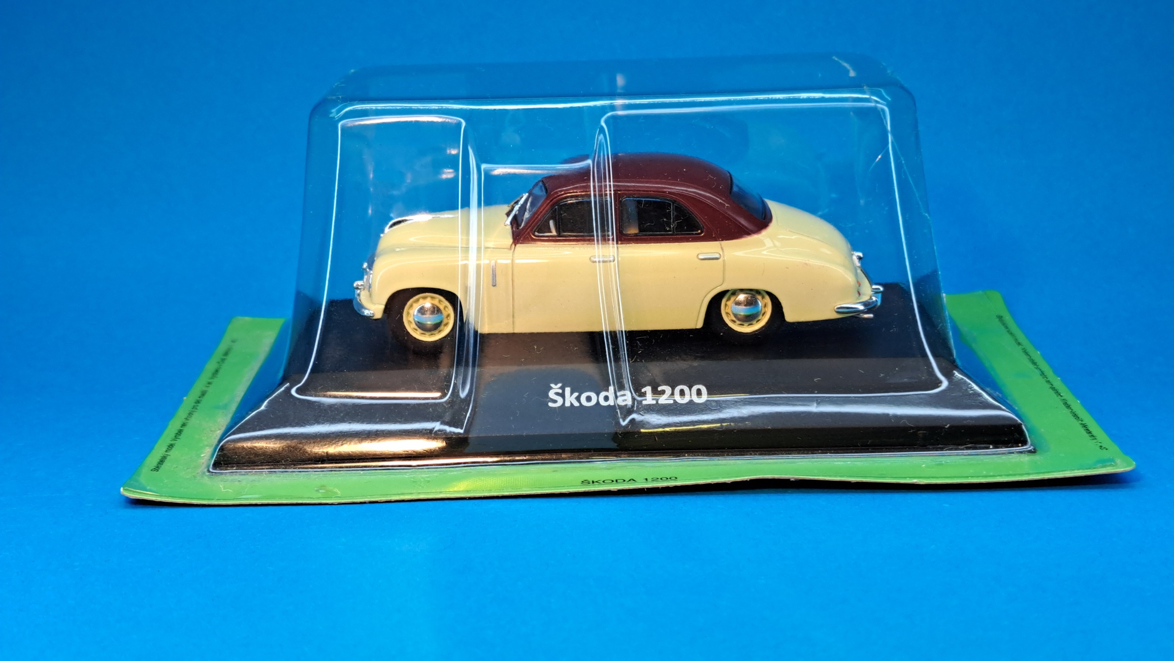 Škoda 1200 - 1:43