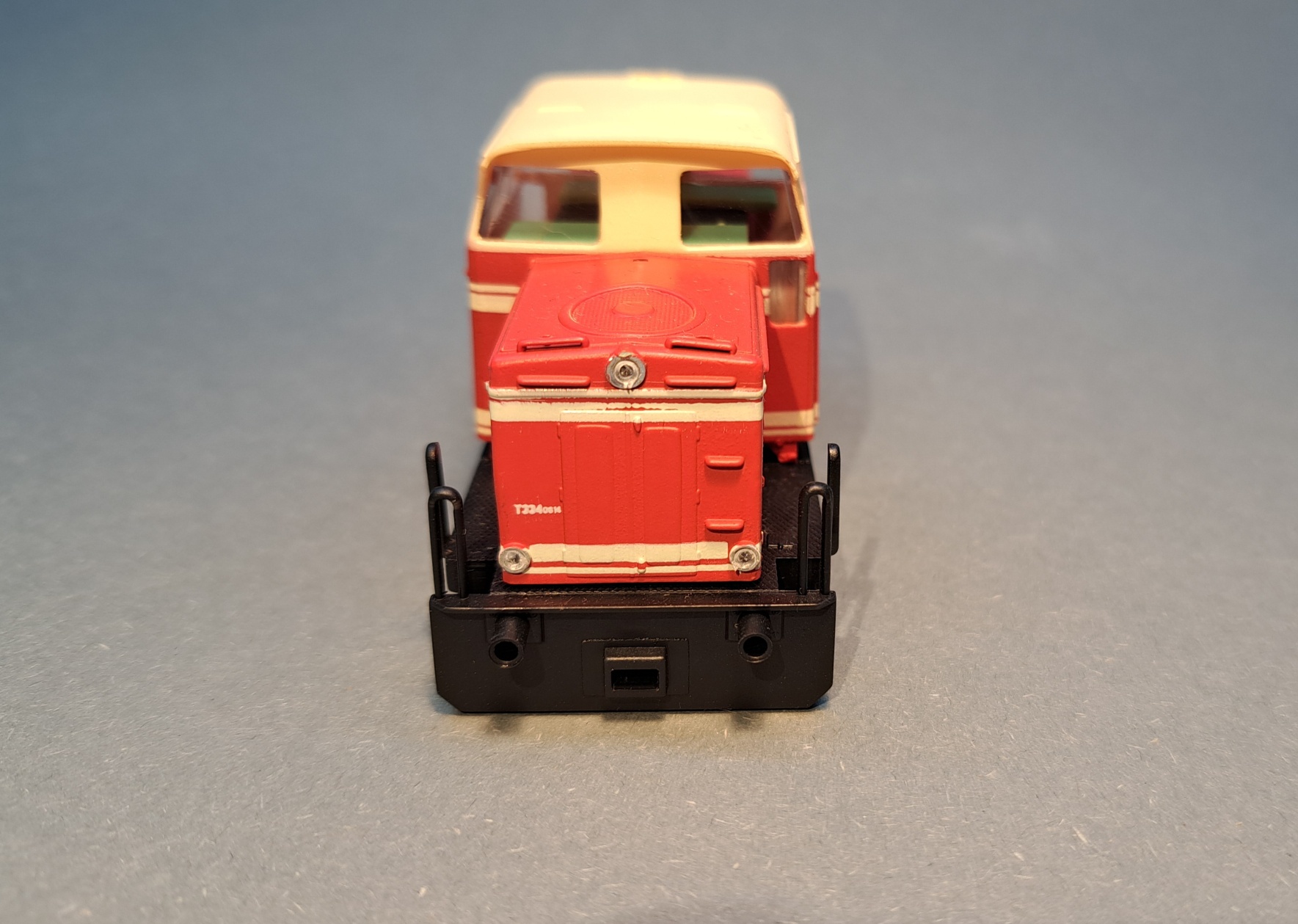 T334.0614 - kompletní karoserie