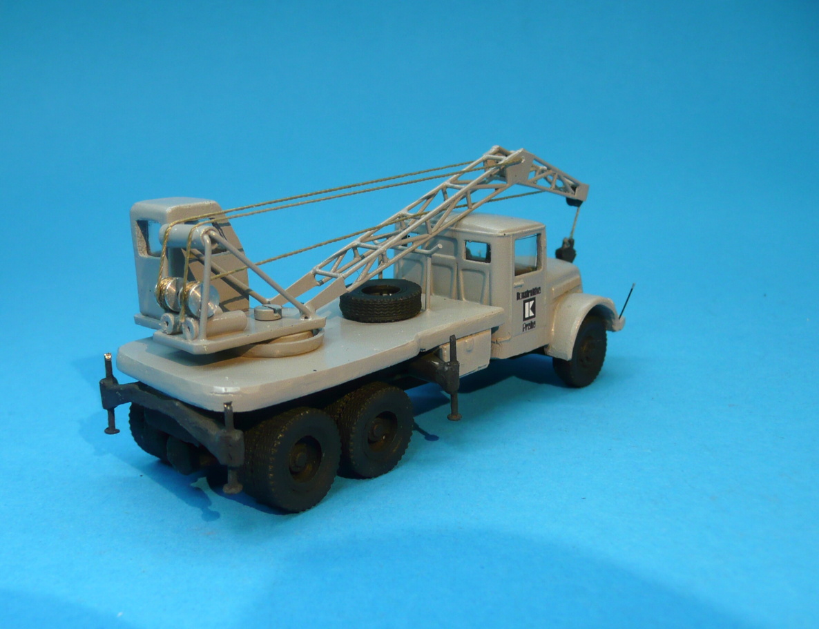 TATRA 111 - autojeřáb K32 - 1:87
