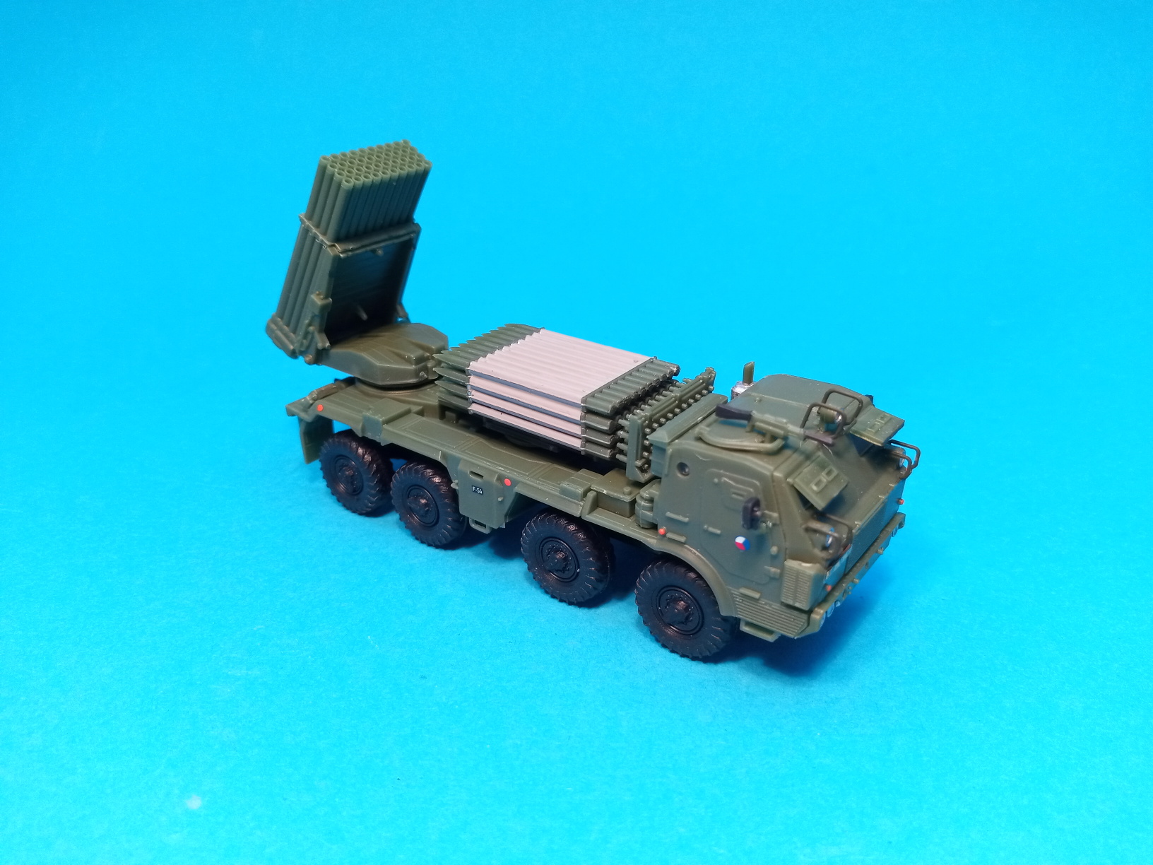 TATRA 813 8x8 RM-70 - 1:87 