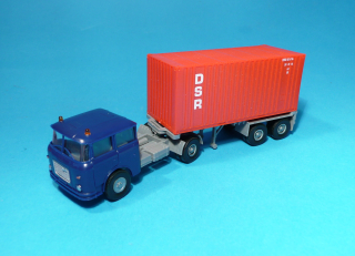 * Škoda 706 - tahač s kontejnerem DSR 1:87    