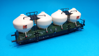 vůz na přepravu cementu Uacs/Raj ČD