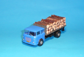 * Škoda 706 - klanicový s nákladem dřeva - 1:87    